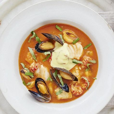 Master the perfect Bouillabaisse with Mary Berry's recipe from her BBC series, Classic, and transport yourself to a summer's day in the South of France. Boullibase Recipe, Boulibaisse Recipe, Seafood Bouillabaisse, Balance Eating, Bouillabaisse Recipe, Seafood Ideas, Hazelnut Meringue, Meat Board, Grilled Sardines