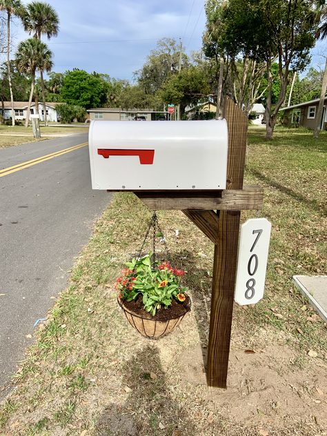 Mailbox With Hanging Basket, Address Flower Box Diy, Mailbox Hanging Basket, Plastic Mailbox Ideas, Mailbox With House Numbers, Mailbox Address Ideas, Mailbox With Planter, Mailbox With Flowers, Mailbox Upgrade