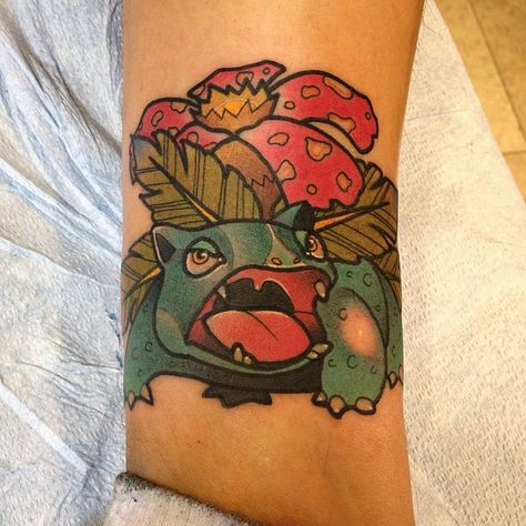 Pokemon by Shawn McClendon, Remington Tattoo San Diego, CA Venusaur Tattoo, Charizard Tattoo, Pokemon Sleeves, Pokemon Venusaur, Pokemon Tattoos, Best Pokemon, Pokemon Tattoo, Cool Pokemon, Body Mods