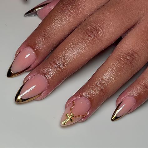 trynabeauty  - - - - - - - - - #nails #goldnails #almondnails #almondnailshape #goldfrenchtips #birthdaynails #chainnails #cross #blackgirlnails #latinanails #cltnails #rush #sorority #atlnails #columbiascnails #nailsofinstagram Gold Nails Acrylic Almond, Pink Short Stiletto Nails, White And Gold Almond Nails, Gold Nails Almond, Nails With Gold Chrome, Gold Nails Acrylic, Cross Nail Designs, Short Stiletto Nails, Rush Sorority