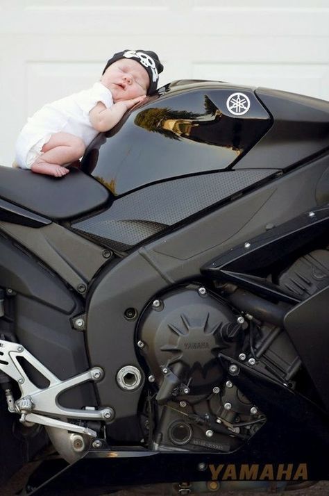 OoO Baby Motorbike, Baby Mechanic, Motocross Baby, Racing Baby, Harley Gear, Motorcycle Baby, Image Moto, Bike Photoshoot, Motorbike Girl