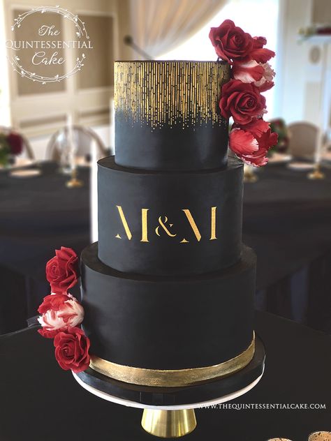 Black & Tulips Gold Anniversary Cake, Gold And White Cake, Roses And Tulips, White And Gold Wedding Cake, Black And Gold Cake, Blush Wedding Cakes, Rose Gold Wedding Cakes, Dark Blue Wedding, Green Wedding Cake