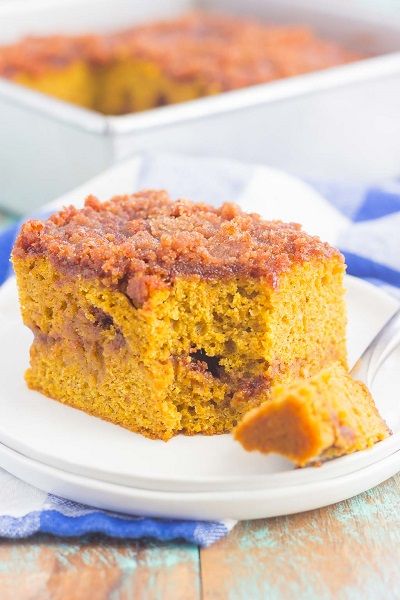 Gluten Free Pumpkin Cinnamon Crumb Cake Recipe | Krusteaz Krusteaz Recipes, Cinnamon Crumb Cake, Thanksgiving Favorites, Peanut Butter Sheet Cake, Gluten Free Cinnamon, Crumb Cake Recipe, Cinnamon Streusel, Delicious Sweets, Cinnamon Cake