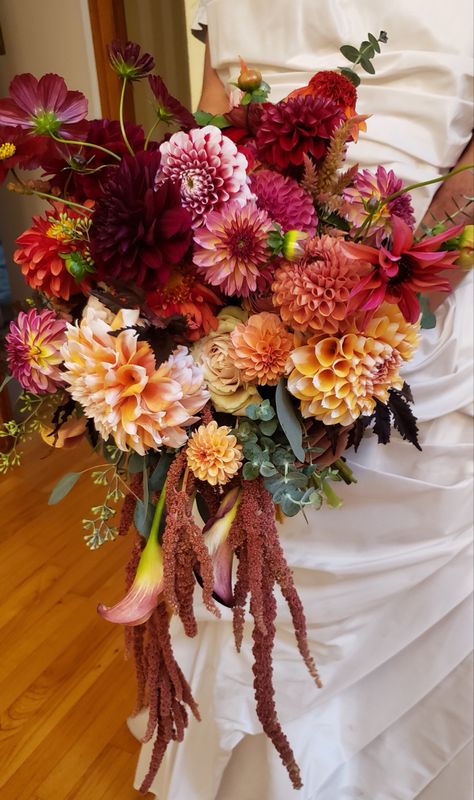 Fall Dahlia Bouquet Dahlia Bouquet Fall, Dahlia Wedding Bouquets, Dahlias Wedding, Dahlia Bouquet, Fall Bouquet, Late Summer Weddings, Garden Theme Wedding, Fall Wedding Bouquets, Fall Wedding Flowers