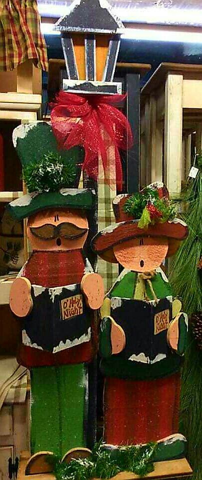 Cute tall caroling man and woman wood craft. Christmas Carolers Diy Outdoor Christmas Carolers, Carolers Christmas Diy, Christmas Carolers Decorations Diy, Wood Crafts Christmas, Displaying Byers Choice Carolers, Byers Choice Carolers Displays, Vintage Christmas Carolers Images, Christmas Carolers Decorations, Wood Figures