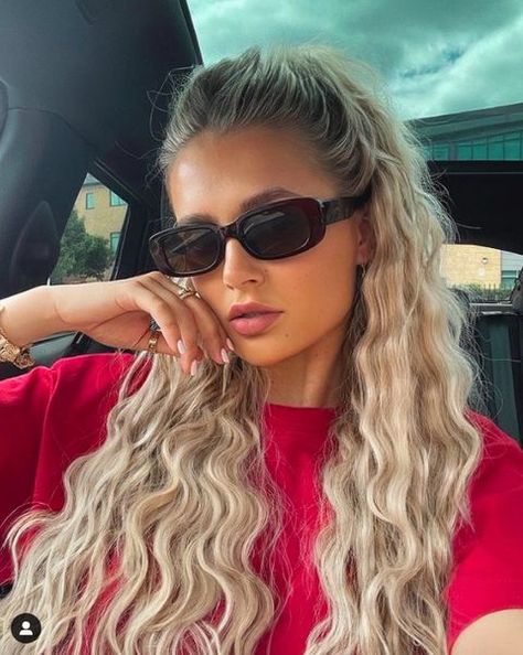 Lion Hairstyle, Silver Blonde Hair, Wavy Hair Extensions, Hair Waver, Beauty Works, Real Human Hair Extensions, Silver Blonde, Daily Hairstyles, 90s Hairstyles