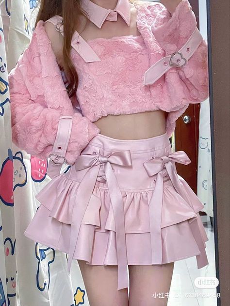 Pjo Dr, Aesthetic Female, Fur Outfit, Kawaii Outfit Ideas, Group Outfits, Barbie Bridal, Cute Skirt Outfits, Female Clothing, Aesthetic Vibes