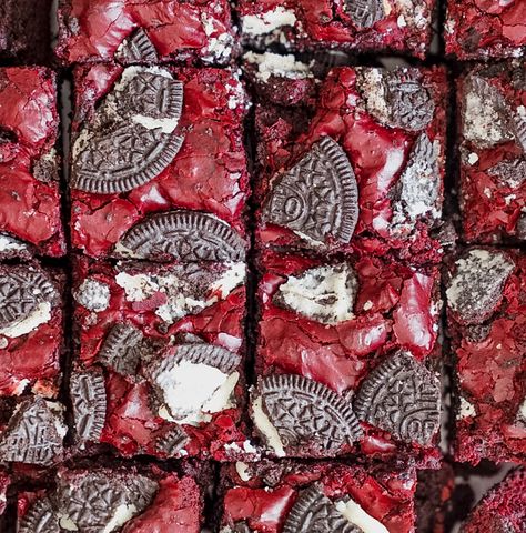 Red Velvet Oreo Brownies From Box Cake Mixes, Blue Velvet Oreo Brownies Recipe, Blue Velvet Brownies Recipe, Oreo Red Velvet Cake, Munchies Ideas, Red Velvet Oreo Brownies, Food Graffiti, Oreo Brownies Recipe, Velvet Recipes