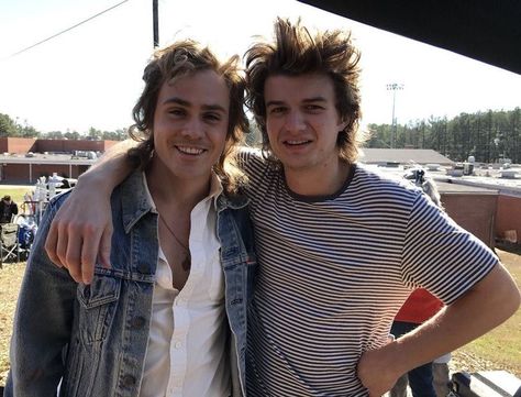 Steve And Billy, Stranger Things Bts, Akali League Of Legends, Model Tips, Joe Kerry, Billy Hargrove, Dacre Montgomery, Stranger Things Quote, Stranger Things Steve