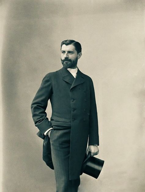 Dr Samuel-Jean Pozzi. By the Atelier Nadar, 1898, Ministère de la culture, France Vintage Beard, Victorian Men, Victorian Gentleman, Victorian Man, Vintage Gentleman, Portrait Vintage, Vintage Portraits, Men Vintage, White Photo