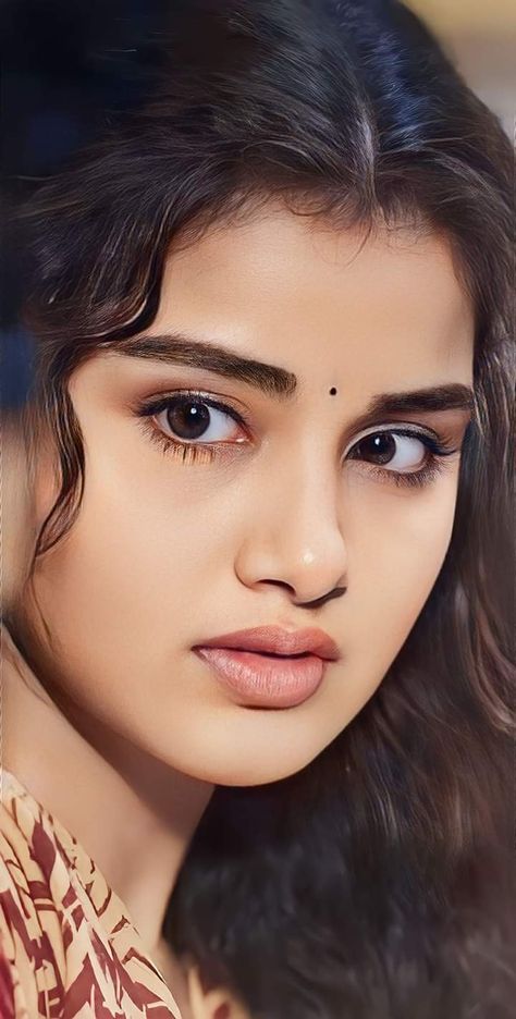 Thanimai Images, Anupama Parameswaran Cute Face, Indian Eyes, Anupama Parameswaran, Glamour Photo, Beautiful Dress Designs, Celebrity Beauty, Beautiful Smile Women, Loki