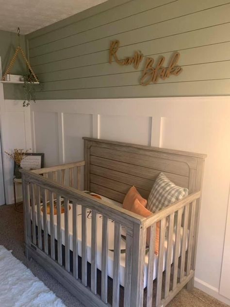 Wood Wall Behind Bed Nursery, Vertical Shiplap Wall Nursery, Shiplap Nursery Wall Gender Neutral, Shiplap Nursery Wall, Shiplap Wallpaper Babyroom, Shiplack Walls, Name Above Crib With Wallpaper, Shiplap Nursery, Stained Shiplap