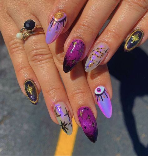 Mystical Nails, Spring Nails Art Designs, Spring Nails Art, Mystic Nails, Fortune Teller Costume, Moon Zodiac, Witch Nails, Halloween Purple, Witchy Nails