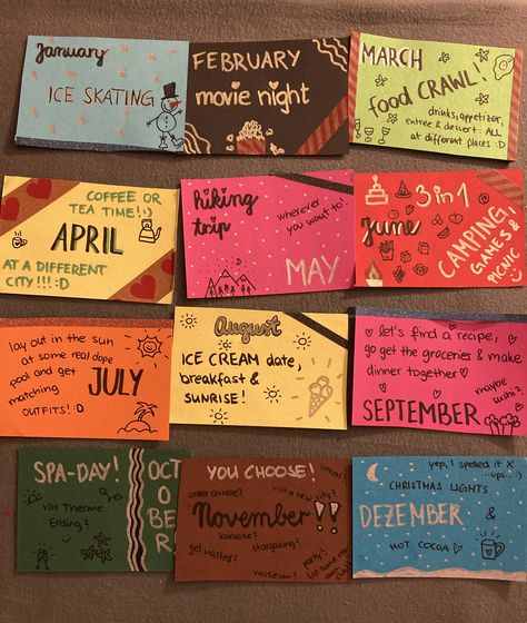 Date Ideas Movie Night, Food Crawl Date Night, Date Night Envelope Ideas, Date Night Box Ideas, Date Gift Ideas, 29th Birthday Gifts, Kid Dates, October Mood, Movie Night Food