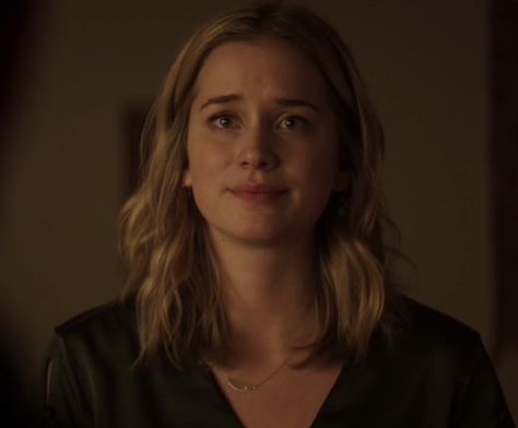 Elizabeth Lail Short Hair, Blond Face Claims, Elizabeth Lail Aesthetic, Blonde Woman Face Claim, Elizabeth Lail Icons, Face Claims Actress, Guinevere Beck, Elizabeth Reaser, Elizabeth Lail