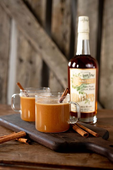 Hot Buttered Whiskey, Hot Buttered Whiskey Recipe, Pecan Whiskey Drink Recipes, Warm Whiskey Drinks, Hot Whiskey Drinks, Whisky Recipes, Hot Whiskey, Winter Beverages, Whiskey Drinks Recipes