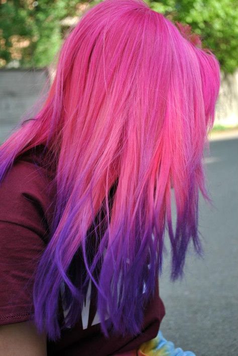 Pink to purple ombre Blonde Dip Dye, Purple Hair Color Ombre, Pink And Purple Hair, Leda Muir, Pink Purple Hair, Blonde Dye, Pink Ombre Hair, Purple Ombre Hair, Purple Tips