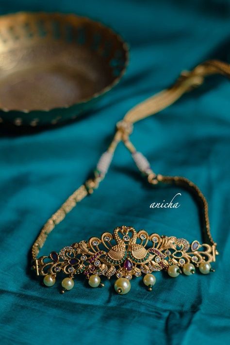 Simple Choker Designs, Choker Designs Gold, Brides Jewelry, Peacock Motif, Choker Jewellery, Ornament Designs, Simple Choker, Choker Necklace Designs, Choker Designs