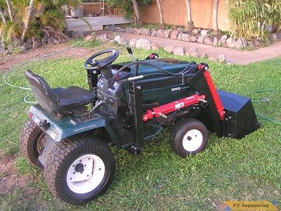 Simplicity Tractors, Small Garden Tractor, Garden Tractor Attachments, Yard Tractors, Front End Loader, Homemade Tractor, Log Splitters, Tractor Idea, Tractor Loader