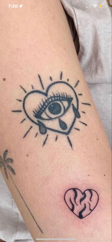 Evil Eye Heart Tattoo, Heart With Eye Tattoo, Heart With Eyes Tattoo, Eye Heart Tattoo, Psychic Tattoo, Heart Eye Tattoo, 70s Inspired Tattoos, Good And Evil Tattoos, Ojo Tattoo