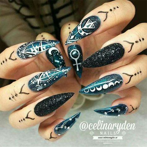 18-Halloween-Witch-Nails-Art-Designs-Ideas-2018-7 Gothic Nail Art, Witch Nails, Witchy Nails, Gothic Nails, Galaxy Nails, Goth Nails, Halloween Nail Designs, Acrylic Nail Art, Halloween Nail Art