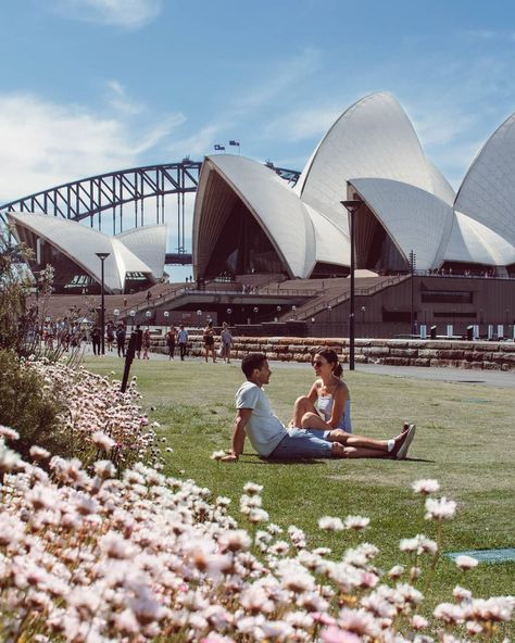 Farewell Sydney, until we meet again. We're exploring Melbourne right now, but could of done with bringing the weather with us. From… Melbourne Photo Ideas, Australia Travel Aesthetic Couple, Melbourne Instagram Photos, Sydney Prewedding, Melbourne Photo Spots, Sydney Photography, Coogee Beach, Sydney Travel, Visit Sydney