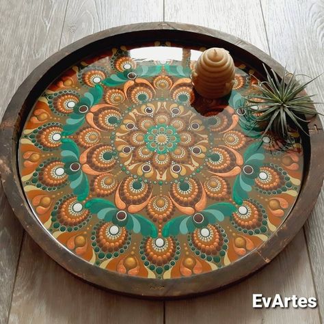 Rustic Tray, Mandala Art Lesson, Art Decor Diy, Candle Displays, Oxidized Copper, Dot Mandala, Vintage Kitchenware, Copper Patina, Mandala Dots