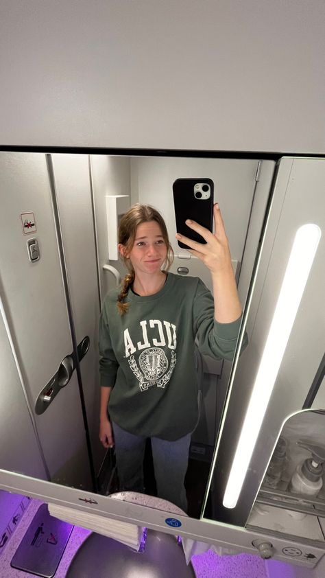 Airplane Bathroom, Bathroom Selfie, Mirror Selfie