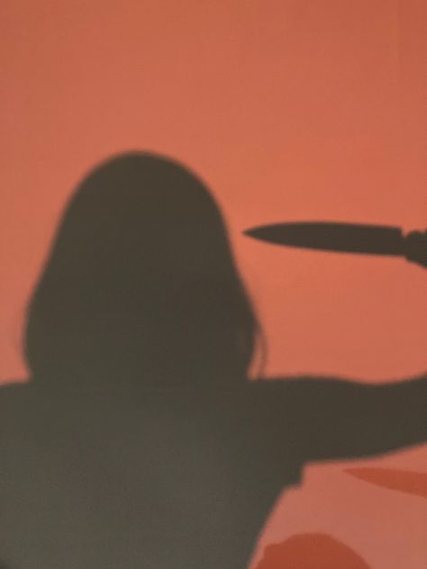 Spooky Halloween Photoshoot, Projector Background, Shadow Picture, Knife Aesthetic, Evil Person, Girl Shadow, Black Couple Art, Vaporwave Art, Dark Nature Aesthetic