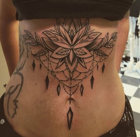 Stylish Full Stomach Tattoos Women’s Stomach Tattoo Ideas, Ladies Stomach Tattoos, Stomach Tattoos Women Cover Scars, Women Stomach Tattoos Cover Up, Center Stomach Tattoos, Vertical Stomach Scar Tattoo Cover Up, Stretchmark Cover Tattoos, Women Stomach Tattoos Ideas, Mandala Stomach Tattoo