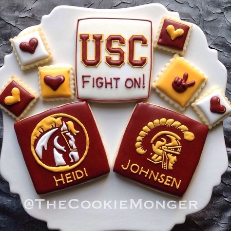 USC Cookies @TheCookieMonger Orders: email thecookiemonger@outlook.com Usc Cake, College Cookies, Usc Graduation, Usc Football, Graduation Party Themes, Graduation Cookies, Usc Trojans, Cookie Inspiration, Cookie Designs