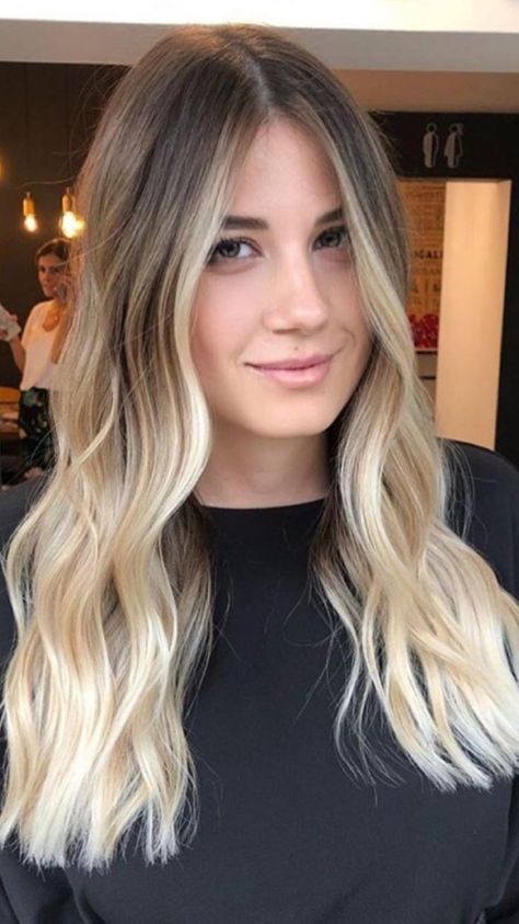 Champagne Hair Color, Medium Blonde Hair, Brown Ombre Hair, Blond Balayage, Ombre Hair Blonde, Dyed Blonde Hair, Ash Blonde Hair, Wedding Guest Hairstyles, Cool Blonde