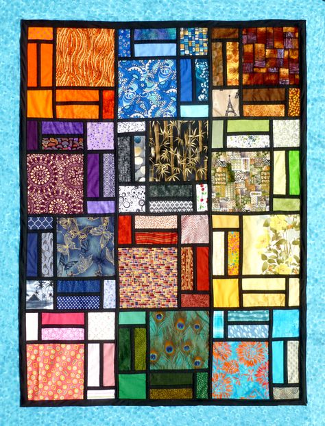 Stain Glass Quilt Patterns Tutorial, Stained Glass Quilts Ideas, Stained Glass Quilt Patterns Free, Mosaic Quilts, Mosaic Patchwork, Applique Quilts Tutorial, Poetry Design, Stained Glass Quilt, Fat Quarter Quilt