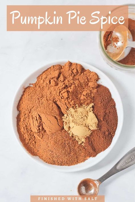 This Pumpkin Pie Spice recipe allows you to mix up your own homemade pumpkin pie spice blend from scratch anytime you want it and perfect for adding to all your favorite pumpkin spice recipes! #finishedwithsalt #pumpkinspice #pumpkinpiespice #homemade #fall #spiceblend | finishedwithsalt.com Pumpkin Spice Recipes, Paleo Pumpkin Spice, Pumpkin Breakfast Cookies, Homemade Pumpkin Pie Spice, Cardamom Recipe, Healthy Holiday Desserts, Pumpkin Pie Spice Recipe, Pie Spice Recipe, Salt Recipes