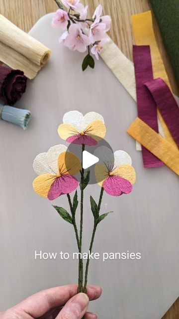 Tiny Paper Flowers, Pansy Flower, Flower Craft, Pansies Flowers, Process Art, Craft Tutorials, Handmade Flowers, Flower Crafts, Diy Flowers