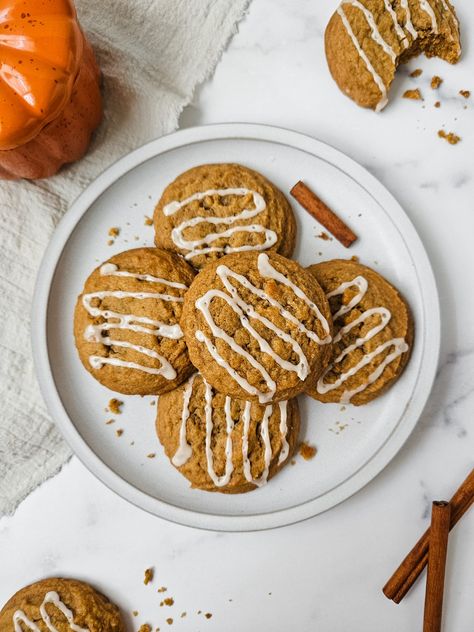 Pumpkin Cookies with Maple Icing Pumpkin Cookies With Icing, Cookies With Icing, Maple Icing, Pumpkin Chocolate Chip Cookies, Sugar Pumpkin, Soft Sugar Cookies, Pumpkin Pecan, Fall Dessert Recipes, Cookie Icing