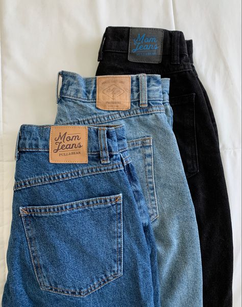 fav mom jeans Mom Jeans Aesthetic, Mum Jeans, Desi Fashion Casual, Unique Hoodies, Jeans Logo, Wattpad Stories, Desi Fashion, Teenage Fashion Outfits, Content Creation