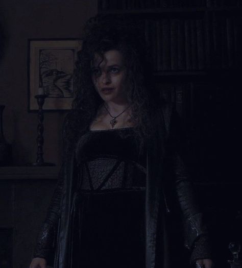 Bellatrix Lestrange Icon, Bellatrix Aesthetic, Bellatrix Black Aesthetic, Belatrix Lestrange, Bellatrix Lestrange Aesthetic, Bellatrix Black, Harry Potter Bellatrix Lestrange, Helen Bonham, Walburga Black