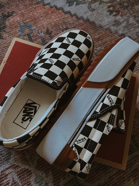 Platform Vans Checkered, Women’s Vans, Platform Checkered Vans Outfit, Checkered Vans Aesthetic, Checkered Outfit Women, Black And White Vans Outfit, Checkered Converse, Platform Checkered Vans, Platform Vans Outfit