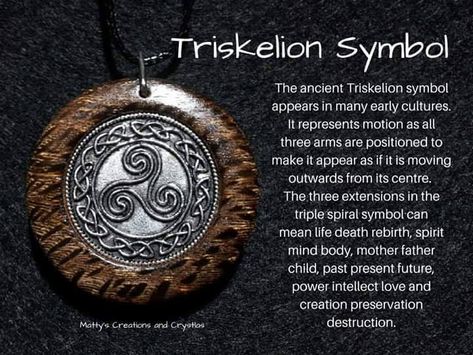 https://www.facebook.com/mattyscreations/photos/a.109668259199394/1146085278891015/?type=3 Celtic Triskelion, Sigil Tattoo, Clover Tattoos, Traditional Witchcraft, Magic Symbols, Symbols And Meanings, Celtic Tattoos, Celtic Style, Symbol Tattoos