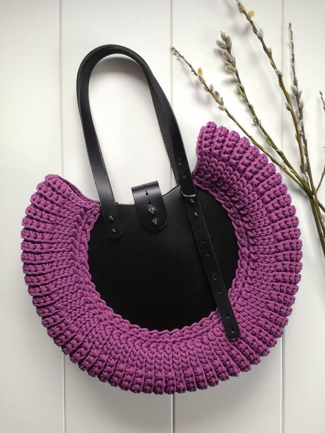 Custom Order Ladies Handbag - Multiple Colors Available, Natural Leather, Stylish Accessory, Unique Birthday Gift by BagsbyMonka on Etsy Crochet Oreo, Shoulder Bag Crochet, Crochet Boho Bag, Crochet Shoulder Bags, Leather Handbags Handmade, Crochet Boho, Unique Birthday Gift, Oversized Tote Bag, Oversized Tote