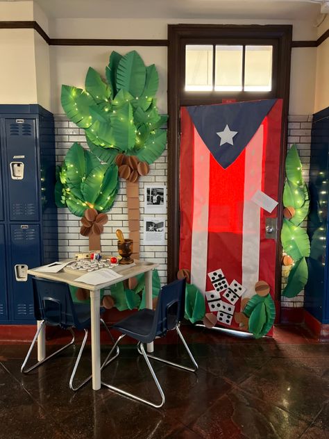 Hispanic heritage month theme, Puerto Rico Puerto Rico Decor, Puertorriqueñidad Ideas, Hispanic Heritage Door Decoration, Hispanic Heritage Month Decorations, Hispanic History Month, Hispanic Heritage Month Bulletin Board, America Theme, Classroom Christmas Decorations, Puerto Rico Pictures