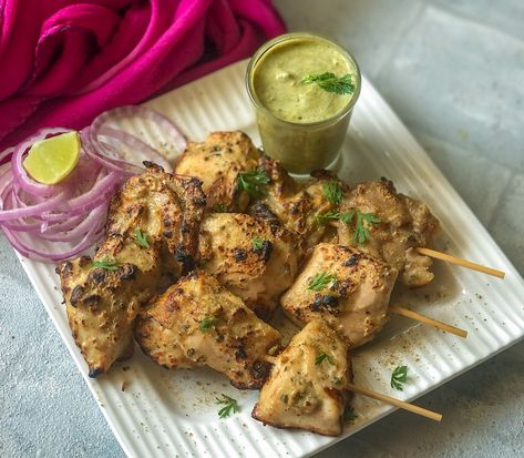 Murgh Malai Kebab Recipe is a rich creamy kebab recipe from the Mughlai cuisine. Afghani Chicken, Chicken Malai, Chicken Kebab Recipe, Restaurant Style Recipes, Kebab Recipe, Tikka Recipe, Ginger Paste, Chicken Pieces, Kebab Recipes