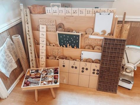 Maths Eyfs, Year 1 Classroom, Preschool Painting, Maths Investigations, Reggio Emilia Classroom, Reception Classroom, Math Tables, Curiosity Approach, Blocks Preschool