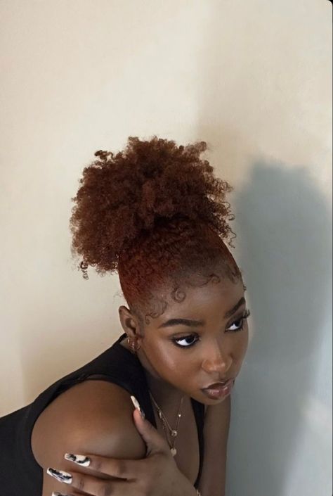 Color Black Women Hair, Ginger Hairstyles, Hair Colors For Black Women, Cabello Afro Natural, Ginger Hair Color, Dyed Hair Inspiration, Dyed Natural Hair, 4c Hair, Natural Hair Styles Easy