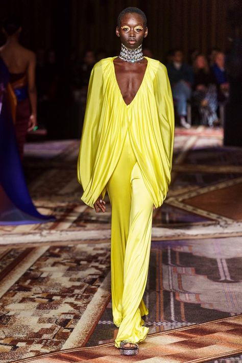 Elle Fashion, London Fashion Weeks, Fall Fashion 2016, Nail Fashion, Pinterest Fashion, Fashion Fall, Mellow Yellow, London Fashion Week, All About Fashion