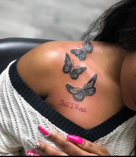 Unique Shoulder Tattoos For Women, Shoulder Tattoo Ideas Female, Butterfly Tattoo On Shoulder, Rose Shoulder Tattoo, Hand Tattoos For Girls, Cute Hand Tattoos, Pretty Hand Tattoos, Back Of Shoulder Tattoo, Butterfly Tattoos For Women