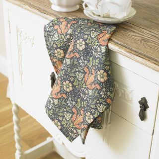 French Floral Design, William Morris Designs, French Floral, Wolverhampton, Oven Glove, Floral Tea, Cotton Tea Towels, Kitchen Linens, William Morris