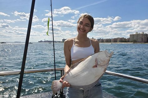 Best Bait for Flounder and How to Use It (Updated 2022) Quick And Easy Flounder Recipes, Best Way To Cook Flounder, Cooking Flounder Filets, Fishing Tips And Tricks Catfish, Fish Chart, Flounder Fishing, Fish Tales, Surf Fishing, Striped Bass