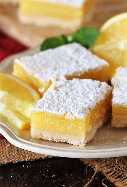 Cream Cheese Lemon Bars, Lemon Coconut Bars, Homemade Lemon Bars, Lemon Cream Cheese Bars, Classic Lemon Bars, Lemon Treats, Homemade Bar, Citrus Desserts, Lemon Bars Easy